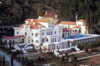 Рада вернула резиденцию Януковича в государственную собственность